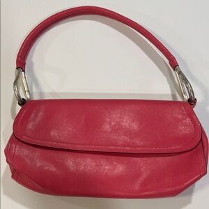 Y2K magenta leather‎ like shoulder bag, Bueno